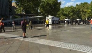 Gilets jaunes: Canons à eau et gaz lacrymogènes à Montpellier
