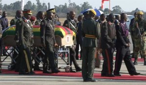 La dépouille de Mugabe rapatriée au Zimbabwe pour ses funérailles nationales