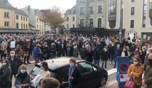 Cherbourg. Environ 500 personnes rendent hommage à Samuel Paty