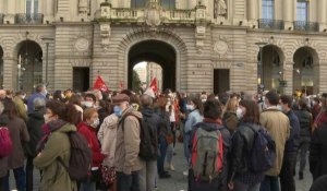 Hommage à Samuel Paty: des centaines de personnes rassemblées à Rennes