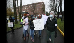 Avesnes sur Helpe: Manifestation des soignants
