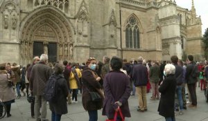 Rassemblement de catholiques à Bordeaux pour protester contre l'interdiction de la messe
