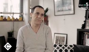 Thierry Beccaro : Son témoignage glaçant sur la fois où son père a voulu tuer sa mère (vidéo)