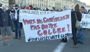 Des centaines de personnes manifestent à Bordeaux contre la loi "sécurité globale"