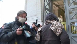 Affaire Fiona: Cécile Bourgeon arrive au palais de justice de Lyon