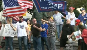 Présidentielle américaine: des partisans de Trump manifestent après l'annonce de la victoire de Biden