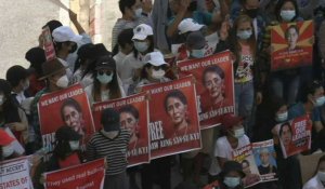 Des milliers de manifestants dans Rangoun malgré les craintes d'escalade de la violence