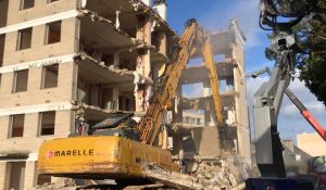 VIDÉO. Un nouvel immeuble détruit à Caen
