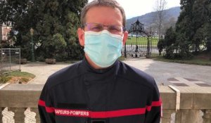 Pascal Lorteau (SDIS 74) présente l'organisation du centre de vaccination du Pâquier à Annecy 