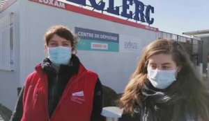 Dainville : Jeunes agriculteurs et FDSEA organisent un barbecue devant Leclerc