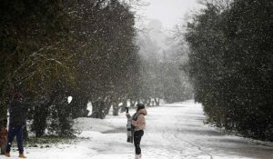 De la neige sur Athènes