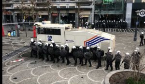 200 casseurs s'en prennent à la police et à un fast-food à Liège