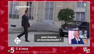 Remaniement : un journaliste fait une blague à Christophe Castaner