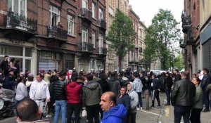 La police a dispersé les parents rassemblés devant l'école n°1 à schaerbeek