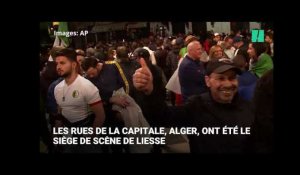 Démission de Bouteflika: scènes de joie à Alger