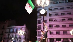 Algérie: célébrations à Alger après le départ de Bouteflika