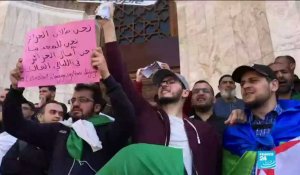 Les étudiants refusent la nomination d'Abdelkader Bensalah en ALGÉRIE