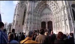 Beauvais: les cloches sonnent en soutien à Notre-Dame
