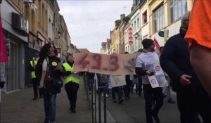 À Saint-Omer, une soixantaine de manifestants crient leur opposition au recours au 49-3