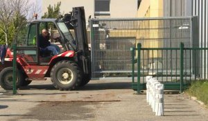 Mulhouse: début des opérations d'installation de l'hôpital de campagne