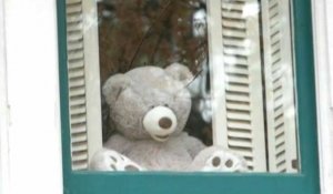 Coronavirus: des ours en peluche aux fenêtres de Washington pour égayer le confinement
