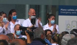 Coronavirus: démantèlement d'un hôpital de campagne à Madrid