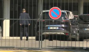 Coronavirus: convoi présidentiel à Marseille, Macron vient rencontrer le Pr Raoult