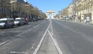 Coronavirus: les Champs-Elysées désertés au 9e jour de confinement à Paris