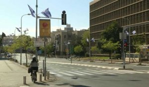 Coronavirus: routes désertes à Tel Aviv alors qu'Israël impose un bouclage total pendant la Pâque juive