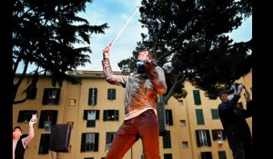 Coronavirus: à Rome, les musiciens viennent chez vous