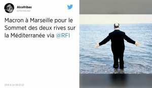 À Marseille, Emmanuel Macron dément vouloir choisir son candidat aux municipales