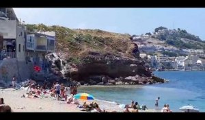Marseille : panique sur une plage dans le quartier de Montredon (8ème) à la suite d'une rupture de canalisation