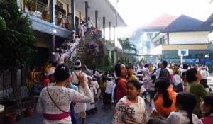 Bali: début de panique après un séisme