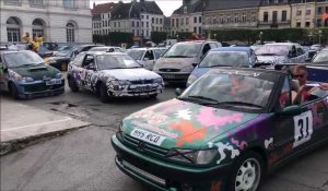 Départ du Two Ball Rally, place Foch, à Saint-Omer 