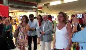 Avignon : ils lui souhaitent ses 50 ans à la gare TGV avec une flashmob