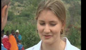La princesse Elisabeth de Belgique s'exprime lors de son voyage au Kenya pour l'unicef