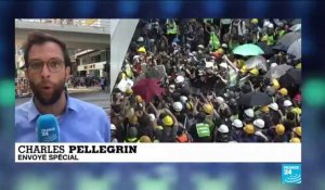 Hong Kong : des manifestants tentent de pénétrer dans le parlement