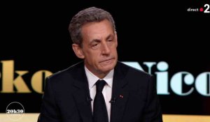 Le petit tacle de Nicolas Sarkozy à François Hollande - ZAPPING ACTU DU 01/07/2019
