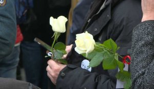 Commérations des attentats du 13 novembre: des roses blanches devant le futur jardin de la mémoire (4)