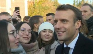 Macron à Amiens: rencontre avec des étudiants dans sa ville natale