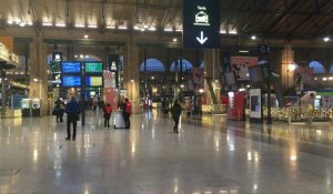 Grève: le hall de la gare du Nord est vide