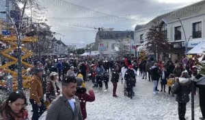 La parade de Noël sous la neige à Challans