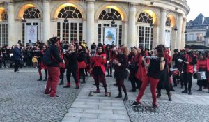 Rennes. Animation de Noël place de la Mairie