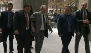 USA: Harvey Weinstein arrive à la Cour suprême de l'Etat de New York