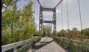 Un pont s'effondre en France: deux véhicules tombent dans le Tarn