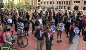 USA: Manifestation contre les violences policières à Minneapolis