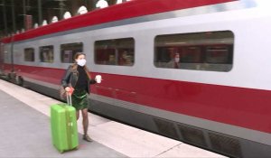 "Tout un symbole" : le premier train pour l'Allemagne quitte Paris