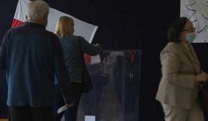 Les habitants de Cracovie votent pour élire leur président