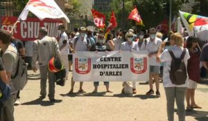 Soignants dans la rue: début du rassemblement à Marseille