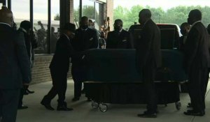 Le cercueil de George Floyd arrive pour une cérémonie d'hommage en Caroline du Nord